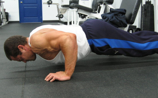 Bodyweight Push Ups For Building The Chest Muscles